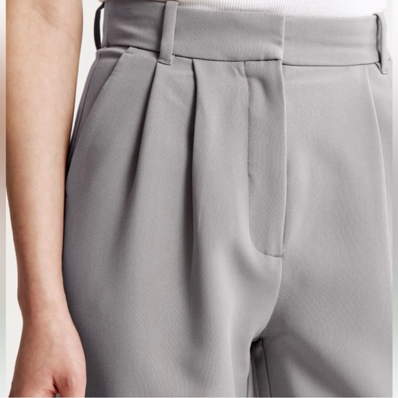 Abercrombie & Fitch | Gray Tailored Wide-Leg Pants ~ US 12 Short - Picture 4 of 9